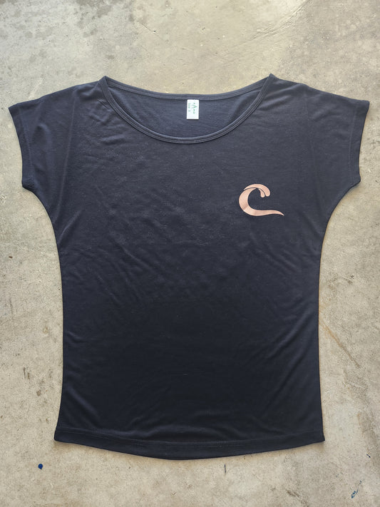 WOMEN'S BATWING TEE